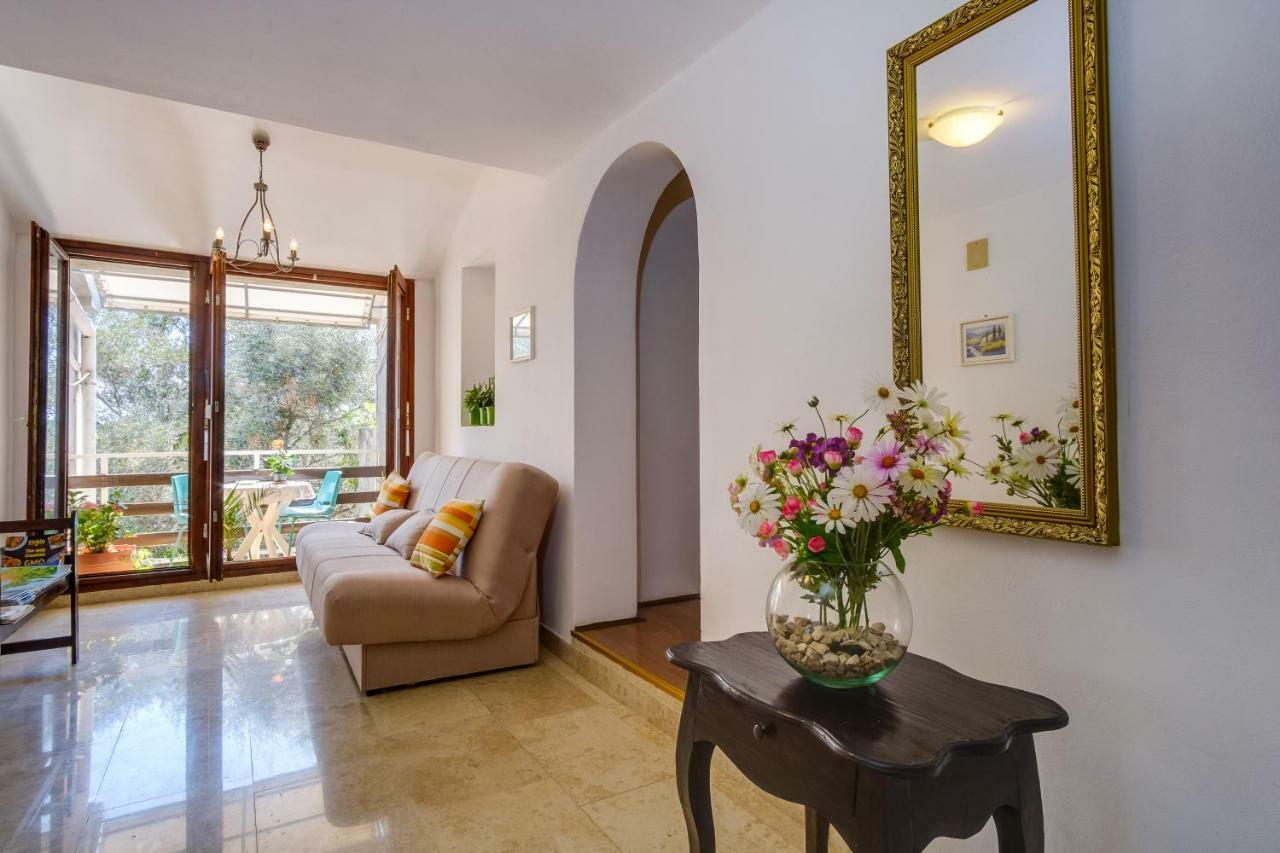 Apartments Mirella Mali Lošinj Exteriér fotografie